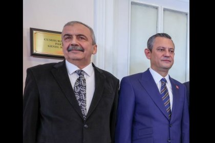 Özgür Özel, İstanbul'da Sırrı Sürayya Önder'in cenaze törenine katılacak