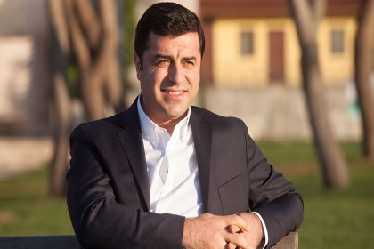 Selahattin Demirtaş'tan Bahçeli'nin sözlerine teşekkür mesajı: cesurca tabuları yıkmış, korkulara teslim olarak barışın inşa edilemeyeceğini göstermiştir!
