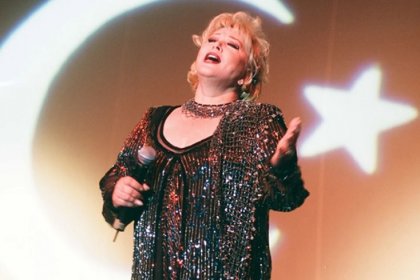 Türk sanat müziğinin ünlü ismi Muazzez Abacı, 78'inci doğum günü olan 12 Kasım'da hayatını kaybetti