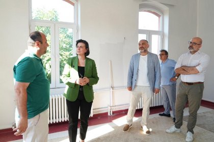 Üsküdar Belediyesi, önceki dönemde Ensar Vakfı’na bedelsiz tahsis edilen binayı geri aldı