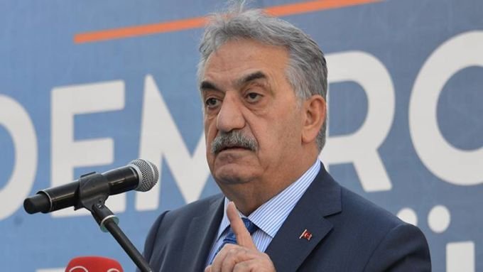 AKP'li Hayati Yazıcı'dan oğlu Mustafa Yazıcı hakkındaki fon soruşturması iddialarına yanıt: İtibar suikastına müsaade etmem! AKP'li Hayati Yazıcı'dan oğlu Mustafa Yazıcı hakkındaki fon soruşturması iddialarına yanıt: İtibar suikastına müsaade etmem!