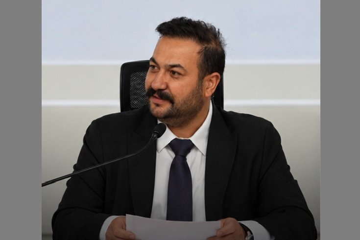 Ataşehir Belediyesi Başkan Vekili Murat Güneş ve 4 kişi tutuklandı Ataşehir Belediyesi Başkan Vekili Murat Güneş ve 4 kişi tutuklandı