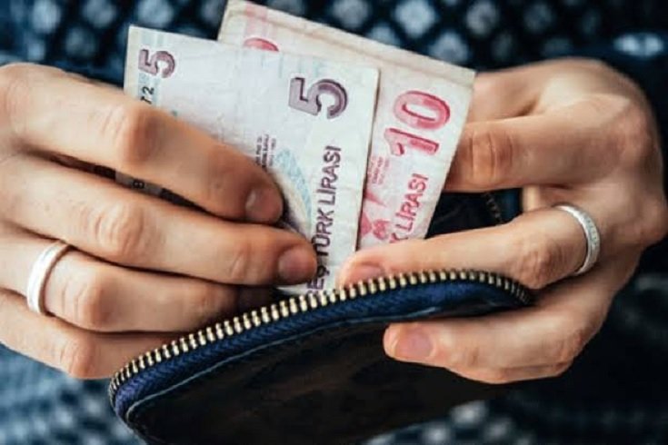 Birleşik Kamu-İş Konfederasyonu; Açlık sınırı Ocak ayında, önceki göre 1.431 Lira artarak 32 bin 86 Liraya ulaştı