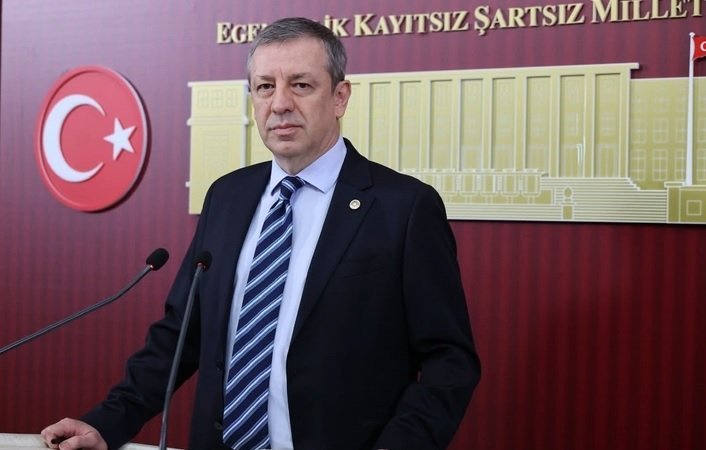 CHP Grup Başkanvekili Rahmi Aşkın Türeli: Fon krizi, cumhuriyet tarihinin en büyük sermaye piyasası soygunu CHP Grup Başkanvekili Rahmi Aşkın Türeli: Fon krizi, cumhuriyet tarihinin en büyük sermaye piyasası soygunu