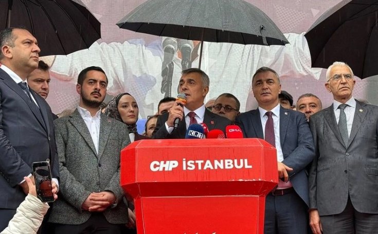 CHP İstanbul İl Başkanı Mehmet Ali Yüksel göreve başladı; CHP, işiniz bittiği zaman kaldırıp atacağınız, satacağınız, terk edeceğiniz bir parti değildir!