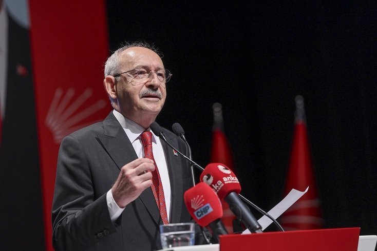 CHP Lideri Kemal Kılıçdaroğlu: Cumhuriyet Halk Partisi satın alınamayacak kadar büyük bir yürüyüştür! CHP Lideri Kemal Kılıçdaroğlu: Cumhuriyet Halk Partisi satın alınamayacak kadar büyük bir yürüyüştür!