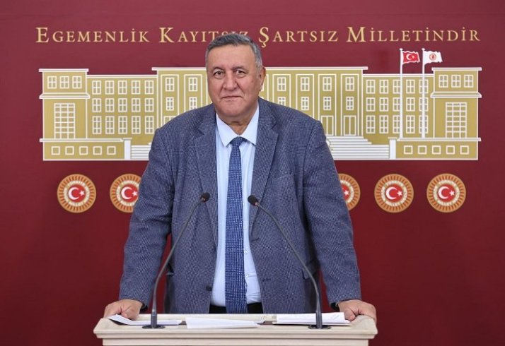 CHP'li Gürer çiftçilerin borç yüküne dikkat çekti: Nisan ayında 6393 tarla, 64 traktör, 29 tarım makinesi icra yoluyla satışta!