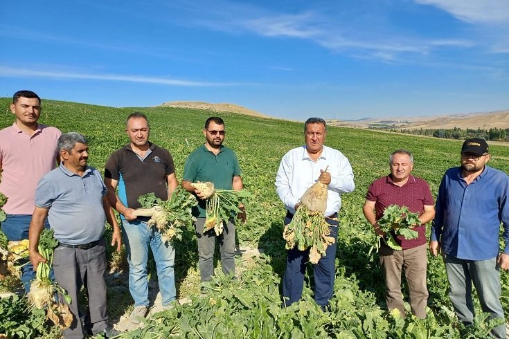 CHP'li Gürer; Çiftçiye maliyet artışı kadar fiyat verilmezse üretici üretimden kopar CHP'li Gürer; Çiftçiye maliyet artışı kadar fiyat verilmezse üretici üretimden kopar