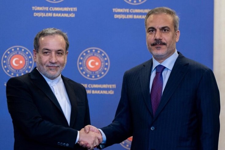 Dışişleri Bakanı Fidan, İranlı mevkidaşı Arakçi ile telefonda görüştü Dışişleri Bakanı Fidan, İranlı mevkidaşı Arakçi ile telefonda görüştü