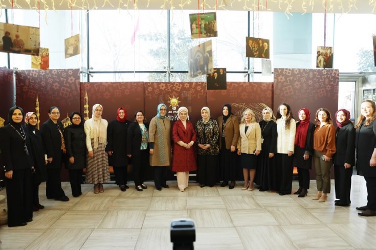 Emine Erdoğan, 'AK Parti İstanbul Kadın Kolları ile Vefa İftarı' programına katıldı