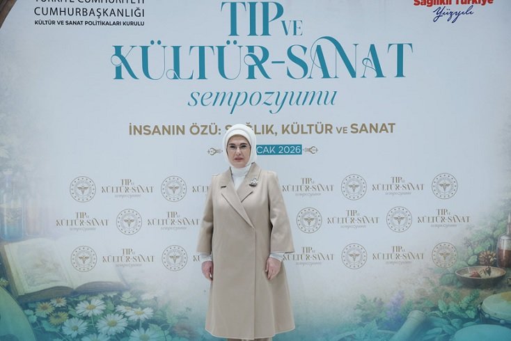 Emine Erdoğan, Tıp ve Kültür-Sanat Sempozyumuna katıldı Emine Erdoğan, Tıp ve Kültür-Sanat Sempozyumuna katıldı