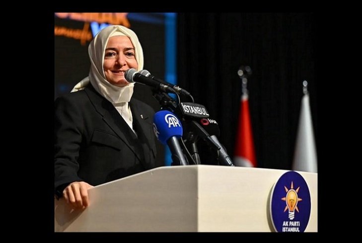 Fon krizinde ismi geçen AK Parti Genel Başkan Yardımcısı Kaya, tüm görevlerinden affını istedi Fon krizinde ismi geçen AK Parti Genel Başkan Yardımcısı Kaya, tüm görevlerinden affını istedi