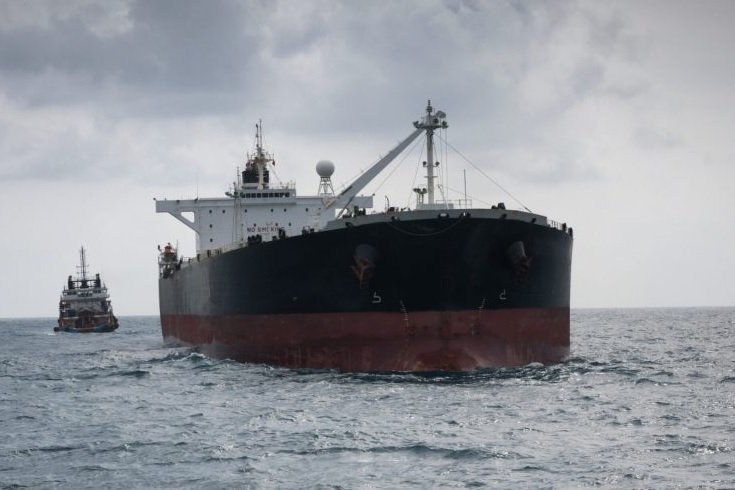 Fransa, Rusya’dan hareket eden tankeri Akdeniz’de durdurdu