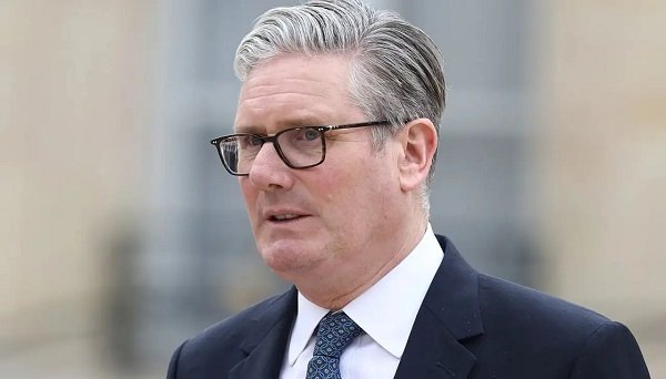 İngiltere Başbakanı Starmer istifa etti