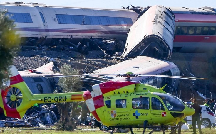 İspanya'da iki hızlı tren çarpıştı: çok sayıda ölü ve yaralılar var