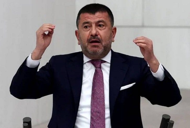 İzmir Büyükşehir Belediye'si 'yolsuzluk' soruşturmasında Veli Ağbaba'nın abisi gözaltında