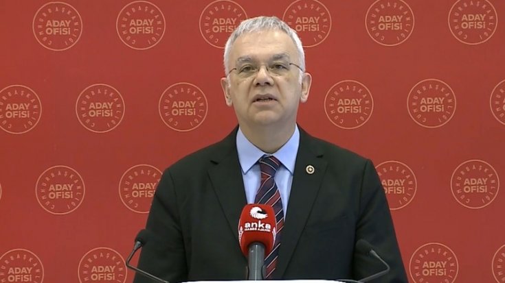 Kayıhan Pala: Sağlığın en temel insan hakkı olduğu gerçeğinden yola çıkarak yurttaşların önündeki bütün engelleri kaldıracağız