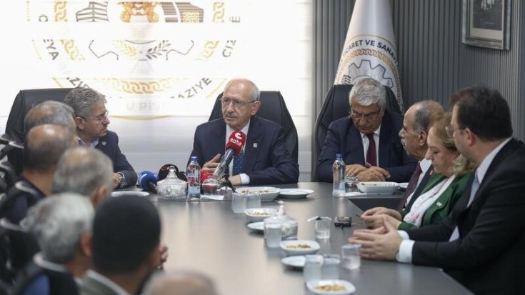 Kemal Kılıçdaroğlu, Cizre Ticaret ve Sanayi Odasını ziyaret etti Kemal Kılıçdaroğlu, Cizre Ticaret ve Sanayi Odasını ziyaret etti