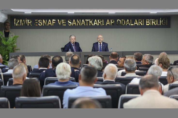 Kemal Kılıçdaroğlu İzmir Esnaf Odaları Birliği’nde konuştu: Mutlaka bir esnaf bakanlığı kurulmalı Kemal Kılıçdaroğlu İzmir Esnaf Odaları Birliği’nde konuştu: Mutlaka bir esnaf bakanlığı kurulmalı
