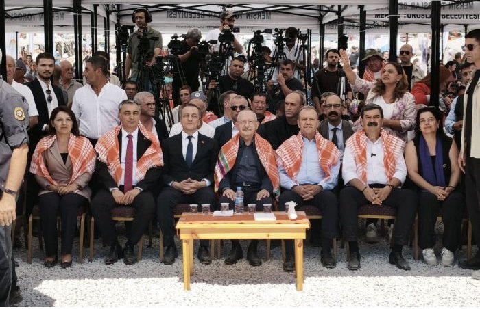 Kemal Kılıçdaroğlu, Mersin’in Toroslar ilçesinde düzenlenen 2’nci Kardeş Göçerler Yörük Etkinliği’nde konuştu: Sadece CHP'nin değil, bütün Türkiye'nin birlik olması lazım