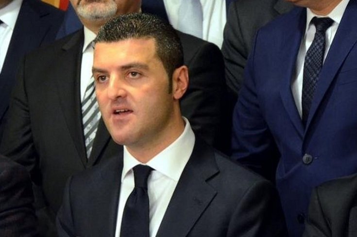 Mustafa Sarıgül'ün diğer oğlu Emir Sarıgül de tutuklandı Mustafa Sarıgül'ün diğer oğlu Emir Sarıgül de tutuklandı