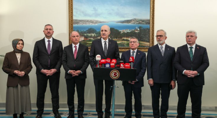 Numan Kurtulmuş, Milli Dayanışma, Kardeşlik ve Demokrasi Komisyonu’na destek veren siyasi parti gruplarına yaptığı ziyaretlerin sonuncusunu AKP Grubuna yaptı