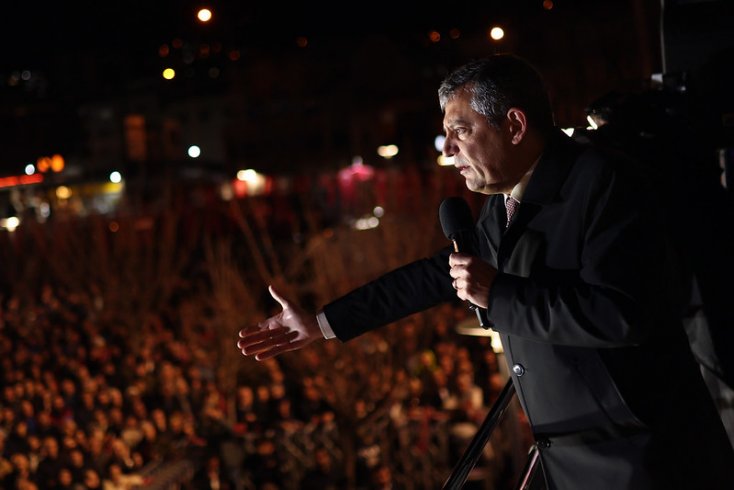 Özgür Özel: “500 Bursalıyı dolandıranın ifadesiyle yapılacak tutuklama haksızlıktır, siyasi yankesiciliktir! Özgür Özel: “500 Bursalıyı dolandıranın ifadesiyle yapılacak tutuklama haksızlıktır, siyasi yankesiciliktir!