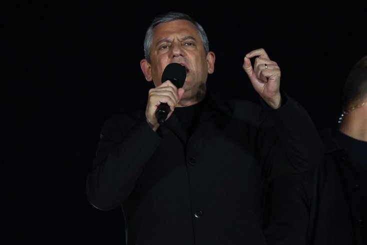 Özgür Özel: ABD ve İsrail’in İran’a saldırdığı saatlerde, AKP ve Erdoğan bu sefer Bolu’ya saldırdı. Tanju Özcan’a saldırdı!