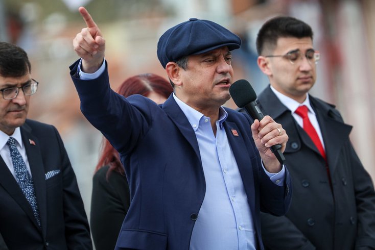 Özgür Özel, Kütahya'da konuştu: Dünyanın başka yerinde kibrit çöpüm yok, Erdoğan ya da evlatlarının ABD’de mülkü var mı, yok mu?