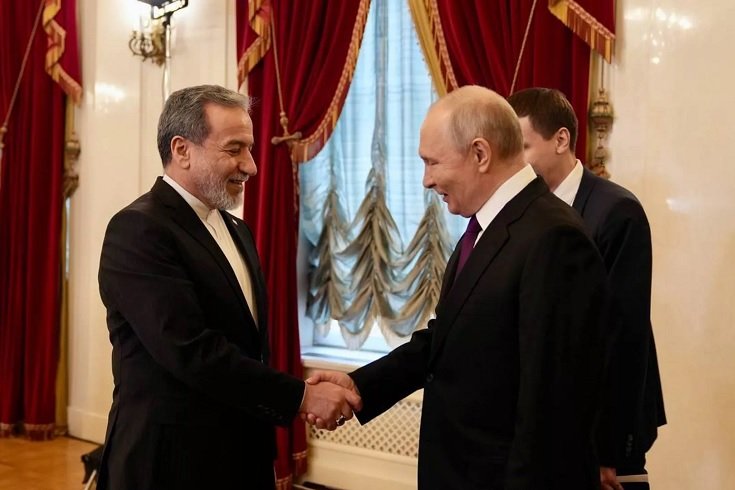 Putin: İran halkı egemenliği için cesurca ve kahramanca mücadele ediyor