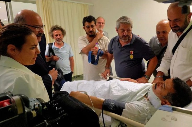 Selçuk Türkoğlu, Kurtuluş Parkı'ndaki er şehit yakınları ve er gazilere polis müdahalesi sırasında fenalaşarak ambulansla hastaneye kaldırıldı