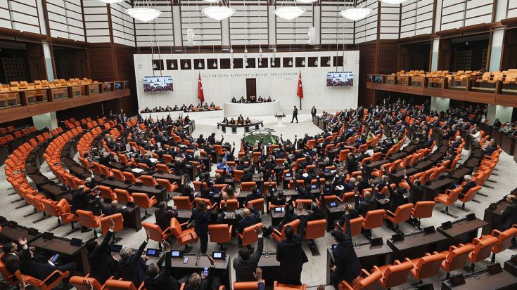 TBMM Genel Kurulu'nda şehit aileleri ve gazilere yönelik düzenlemeleri içeren kanun teklifi oy birliğiyle kabul edildi