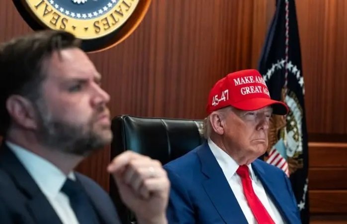 Trump, İran görüşmeleri için Pakistan’a yapılacak ABD heyeti ziyaretini iptal etti