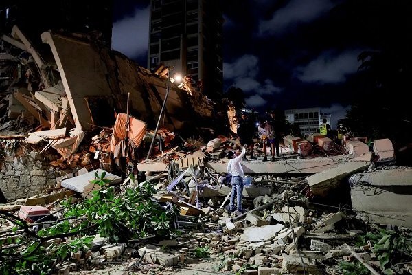 Venezuela'da ölü sayısı 920'ye yükseldi, yaralı sayısı 3 bini aştı, 4 binden fazla kişi sokakta
