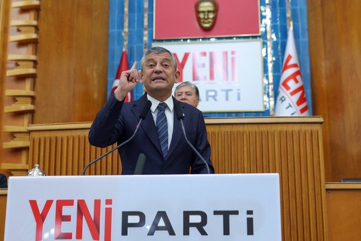 YENİ Parti Genel Başkanı Özgür Özel, TBMM Grup toplantısında konuştu: Erdoğan bu işin tam göbeğinde! YENİ Parti Genel Başkanı Özgür Özel, TBMM Grup toplantısında konuştu: Erdoğan bu işin tam göbeğinde!