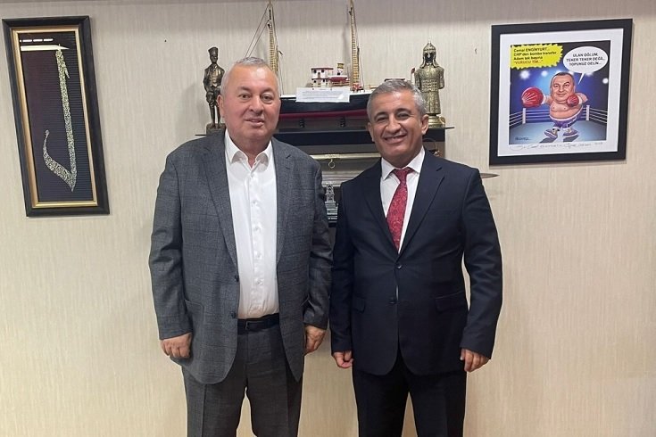 YENİ Parti'li Cemal Enginyurt’un danışmanı Cem Tekinoğlu fuhuş ve para aklama soruşturması kapsamında Ankara’da gözaltına alındı YENİ Parti'li Cemal Enginyurt’un danışmanı Cem Tekinoğlu fuhuş ve para aklama soruşturması kapsamında Ankara’da gözaltına alındı