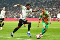 Alanyaspor'u 3-0 yenen Beşiktaş, yarı finale yükseldi