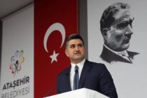 CHP'li Ataşehir Belediyesi'ne operasyon: Belediye Başkanı Onursal Adıgüzel ile birlikte 18 kişi gözaltına alındı