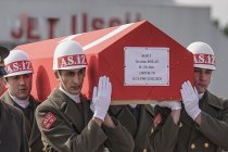 F16'nın düşmesi ile Şehit olan Hava Pilot Binbaşı Bolat, son yolculuğuna uğurlandı