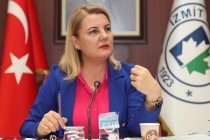 İzmit Belediyesinde, Belediye Başkanı Fatma Kaplan Hürriyet ve 30 kişiye gözaltı kararı