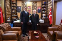 MHP'de istifa eden İzzet Ulvi Yönter'in yerine Özgür Bayraktar atandı