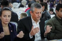 Özgür Özel: Ferdi ve Gülşah’ın Bıraktığı Hizmetleri Kaldığı Yerden Devam Ettirmek Gerekiyor