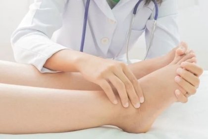 Ayak Şişmesi Neden Olur? Ayak Şişmesine Ne İyi Gelir?