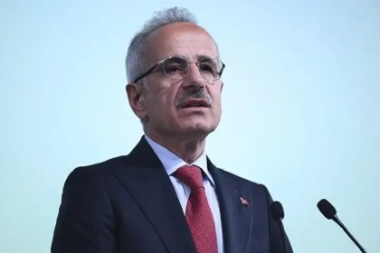 Bakan Uraloğlu: Ankara-İstanbul seyahat süresinin 30 dakika kısalarak 4 saatin altına düşecek
