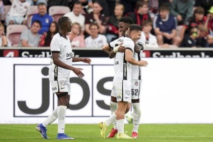 Beşiktaş, UEFA Şampiyonlar Ligi 3. Eleme Turu'na yükseldi