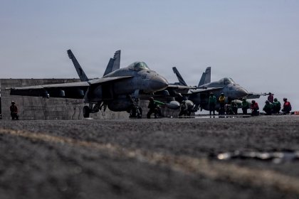 CENTCOM duyurdu: 2 ABD yakıt ikmal uçağından biri Irak'ta düştü, diğeri güvenli iniş yaptı!