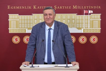 CHP'li Gürer çiftçilerin borç yüküne dikkat çekti: Nisan ayında 6393 tarla, 64 traktör, 29 tarım makinesi icra yoluyla satışta!