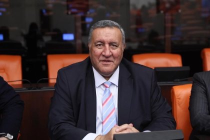 CHP'li Gürer: Kendi çiftçimiz borçla uğraşıyor; biz yabancı çiftçinin ürettiğini alıyoruz!