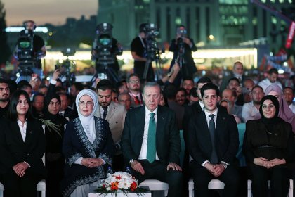 Cumhurbaşkanı Erdoğan: Ekonomide, sağlıkta, eğitimde, ulaştırmada Türkiye'ye tarihinin en büyük yatırımlarını kazandırdı