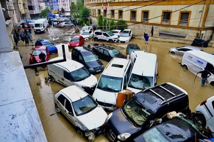 İBB AKOM; AFAD ve İçişleri Bakanlığı 'sağanak' ve 'fırtına' uyarısı yaptı